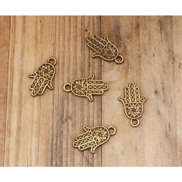 Colgante Mano de fátima, 11mm color oro viejo